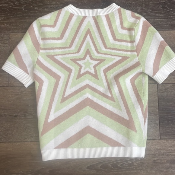 Forever 21 Star Sweater Top - Picture 2 of 4